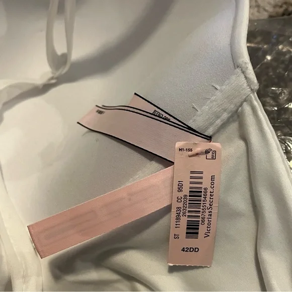 Victoria's Secret Body by Victoria White Bra 42DD Lined Full Coverage Racerback - Picture 2 of 8